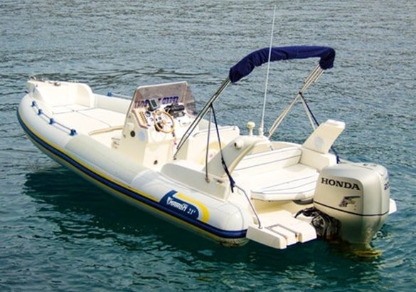 Marlin 23 | HvarBoatRental.com Best Boat and Speed Boat Rental Service