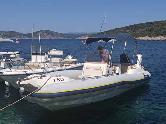 Marlin 23 | HvarBoatRental.com Best Boat and Speed Boat Rental Service
